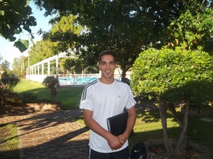César en el club Huracán de San Justo, donde se desempeña como entrenador de arqueros.